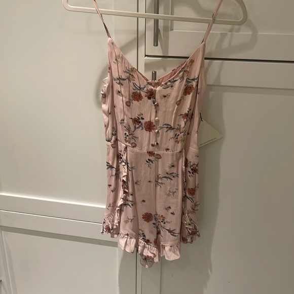 Lost & Wander Pink Romper - Picture 2 of 2